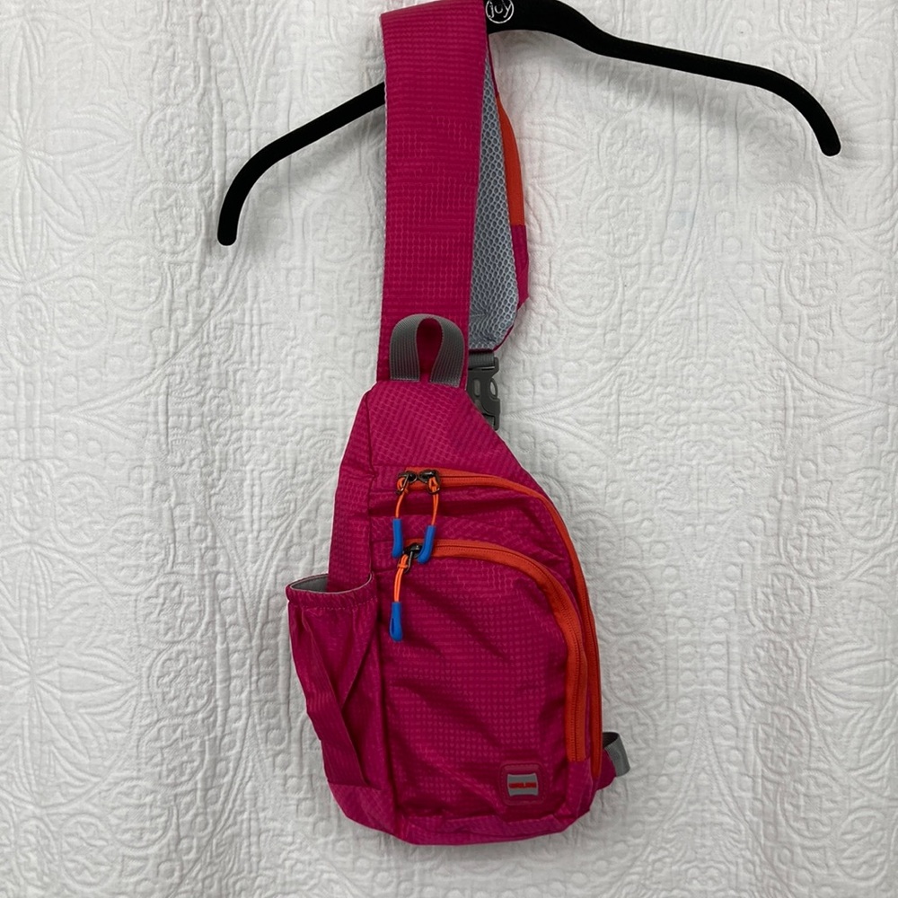 Yinglang Petite Pink and Orange Sling Bag NWOT 12”